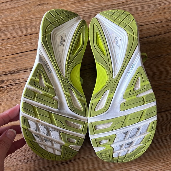 TOPO Ultrafly Women’s Running Shoes Size 7 - Picture 9 of 11